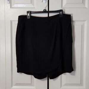 Liz Claiborne Women's Black Shorts/Skort Size 16T Pockets Stretch Wrap Academia